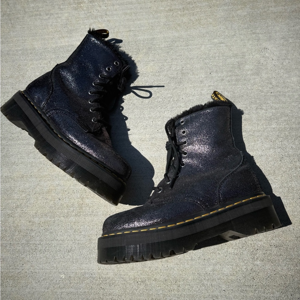Dr. Martens Jadon FL Boots metallic lined with Black Fur Womens size 8